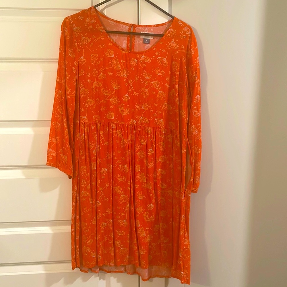 Short maxi dress with longsleeve and zipper on side